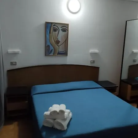 Hotel Orlov Rimini-3